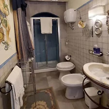 펜션 Di Chiusi With Pool